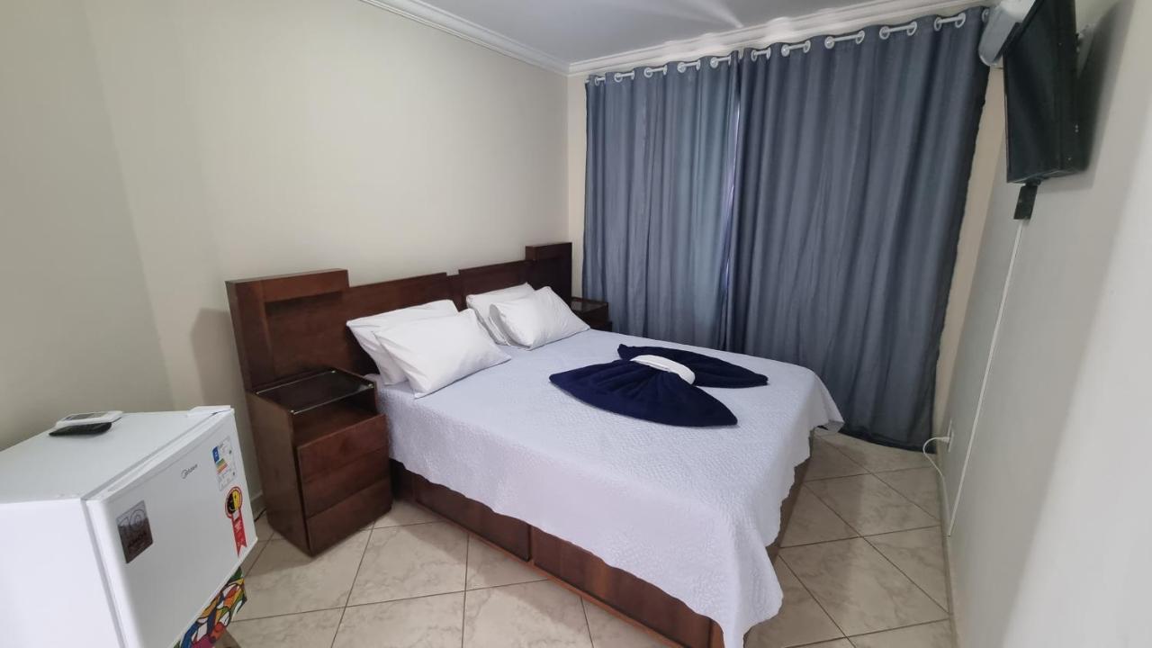 Zenit Hostel Da Cris Cabo Frio Bilik gambar