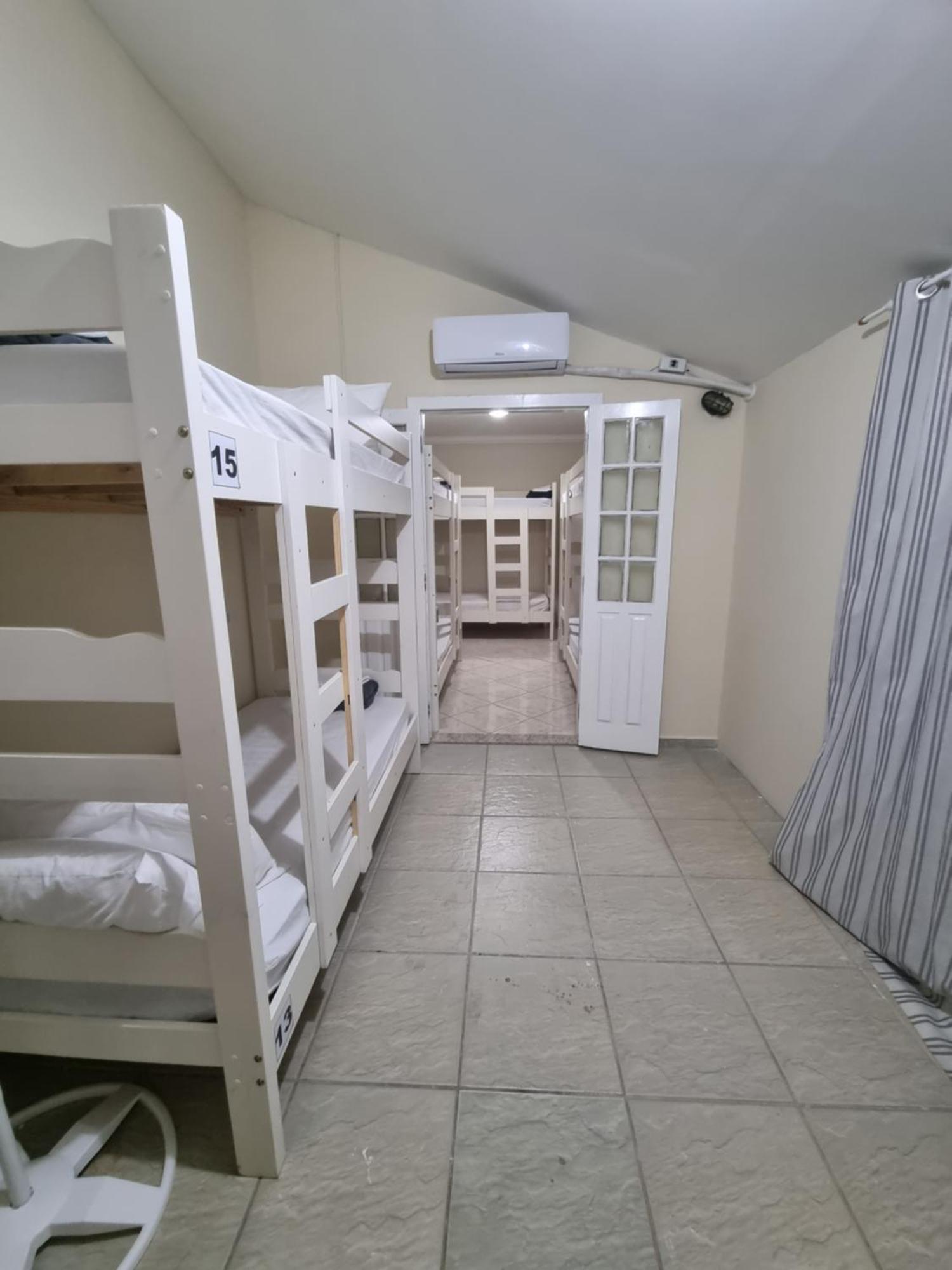 Zenit Hostel Da Cris Cabo Frio Luaran gambar